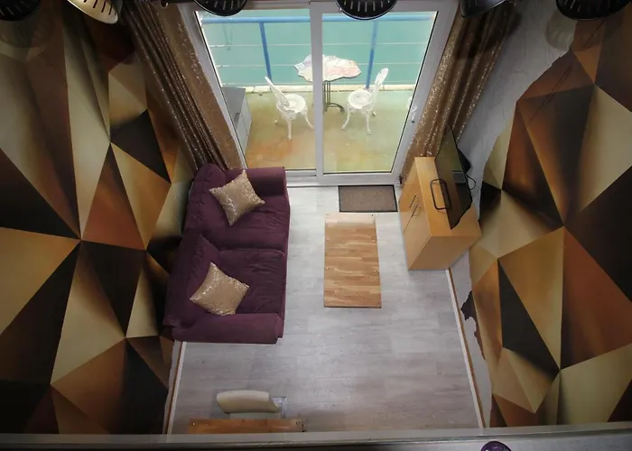 Fantastic Waterside Apartment In Brighton Marina