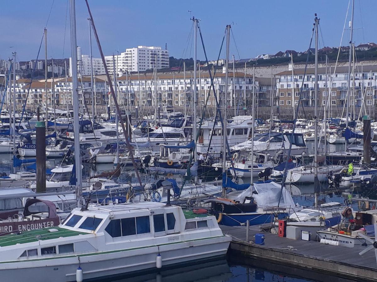 Fantastic Waterside In Marina Apartamento